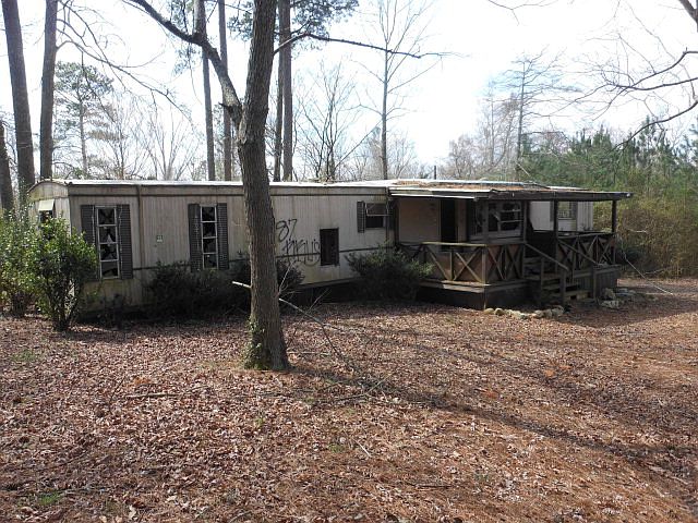 2nd image of 137 Wiltshire Dr
