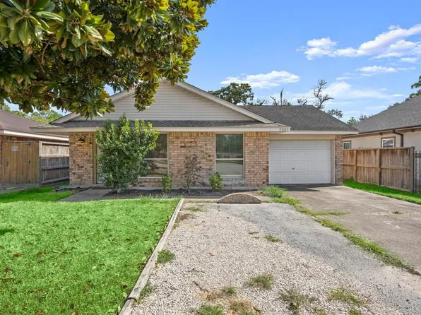 9005 Emnora Ln, Houston, TX 77080