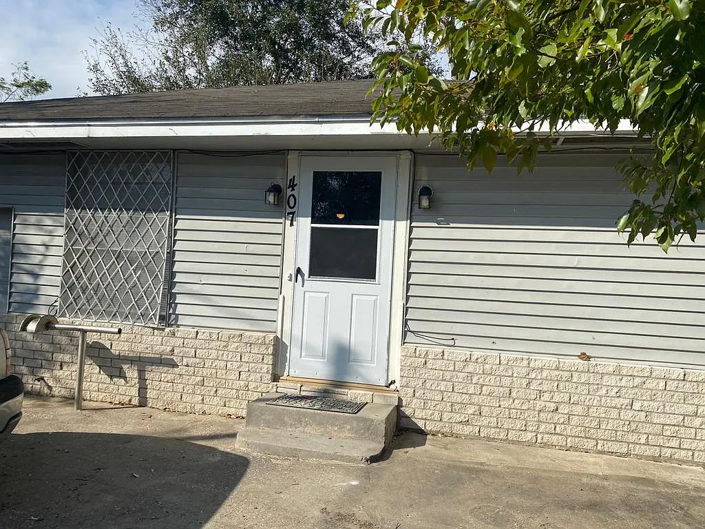 407 East Homan Avenue - LIST Properties - 1 — Photo 3