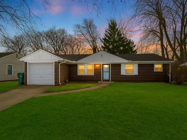 319 Indianwood Blvd, Park Forest, IL 60466