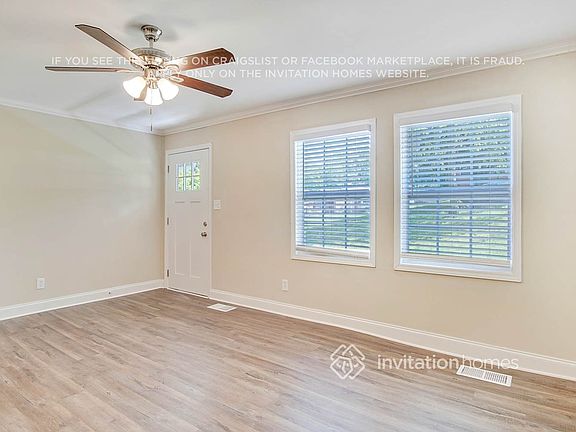 3rd image of 3751 Clovis Ct NW