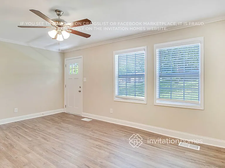 3751 Clovis Ct NW — Photo 2