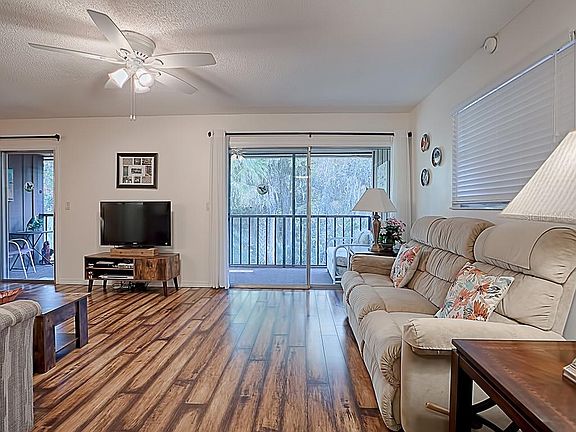 5th image of 180 Magnolia Woods Ct APT 8B
