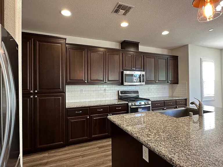 1407 Skibbereen Way — Photo 11