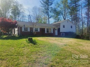 110 Eastview St, Hudson, NC 28638