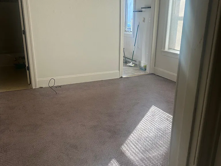 130 Linden St #1 — Photo 9