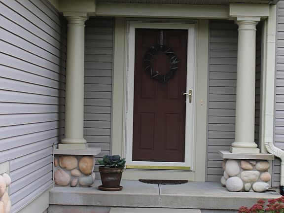 3rd image of 3834 Rain Tree Ave