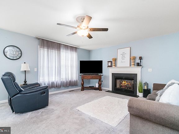 2nd image of 12114 Stonehenge Dr