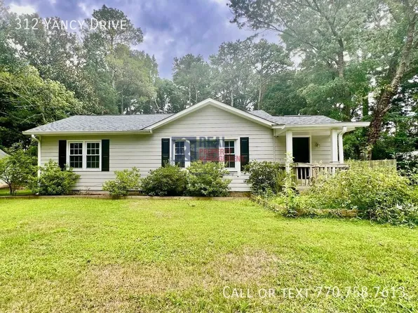 312 Yancy Dr SE, Marietta, GA 30067