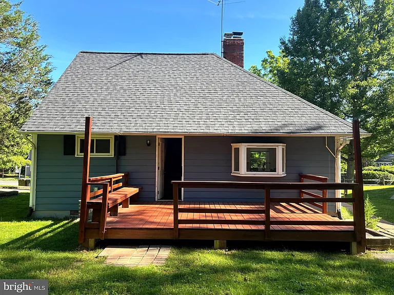 5702 Denfield Rd — Photo 24
