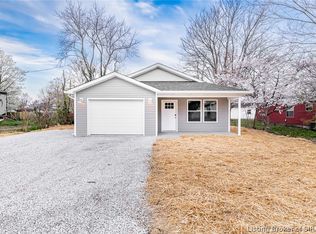 630 S 2nd St, Scottsburg, IN