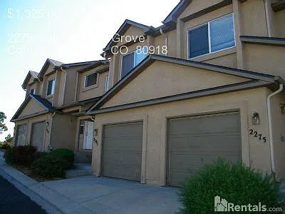 2281 Golden Gate Grv