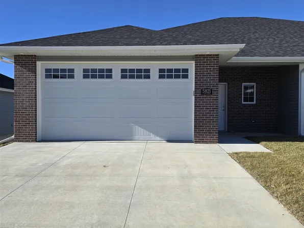 5821 S 94th St, Lincoln, NE 68526