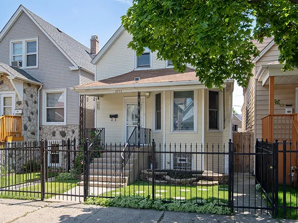 2223 N Keeler Ave, Chicago, IL 60639