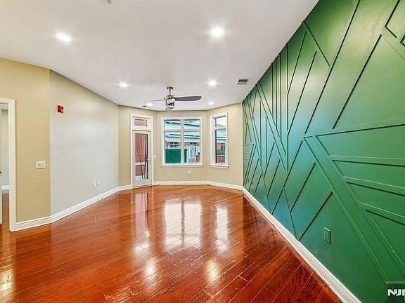 5th image of 7400 River Rd APT 437