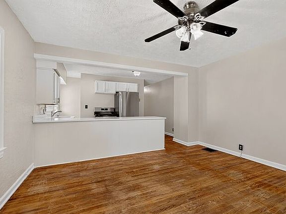 4th image of 39 N Catherwood Ave