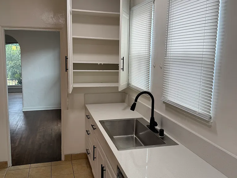 1874 S Redondo Blvd #1874 — Photo 46