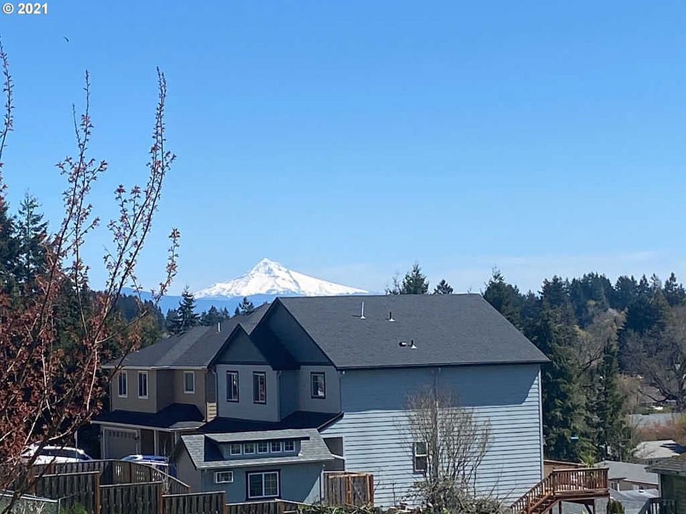 1st image of 3707 NE 60th St