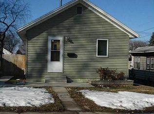 1210 19th Ave SW, Cedar Rapids, IA 52404