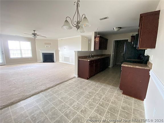4th image of 1305 Kershaw Loop APT 219
