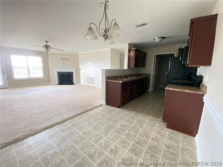 1305 Kershaw Loop #219 — Photo 4