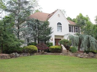 22 Conover Rd, Millstone Township, NJ 08535