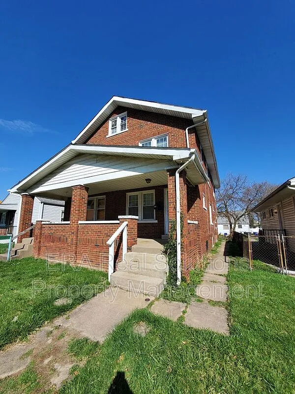 854 Fairwood Ave photo 1