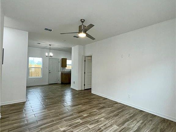2nd image of 449 Acacia Ave #2