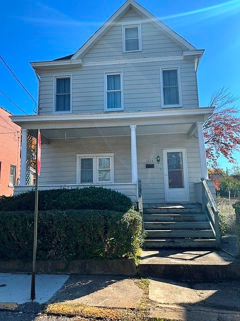 1st image of 1223 Holmes St