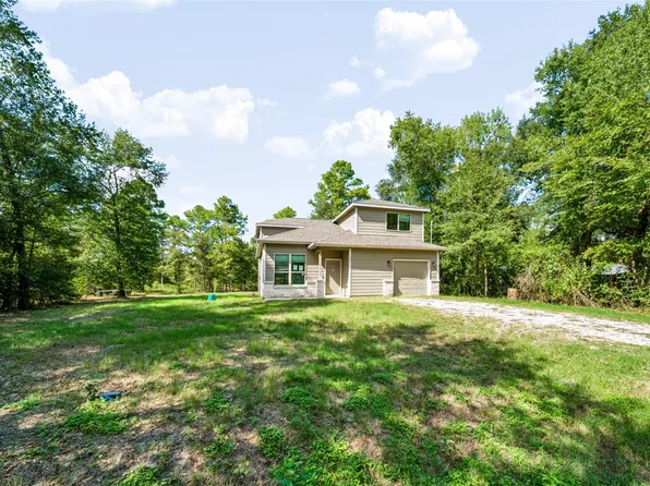 16 Big Lake Cir, Huntsville, TX 77320