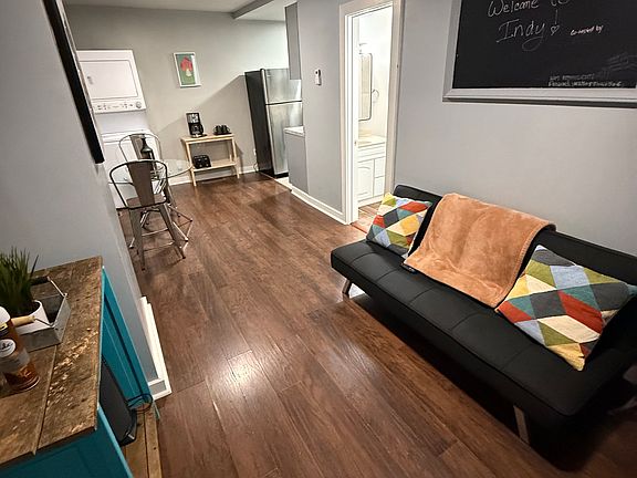 4th image of 1238 S State Ave APT 1