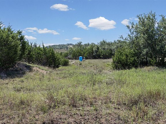 2nd image of 1495 Majestic Hills Dr