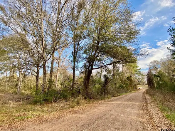 555 County Road 3025, Crockett, TX 75835