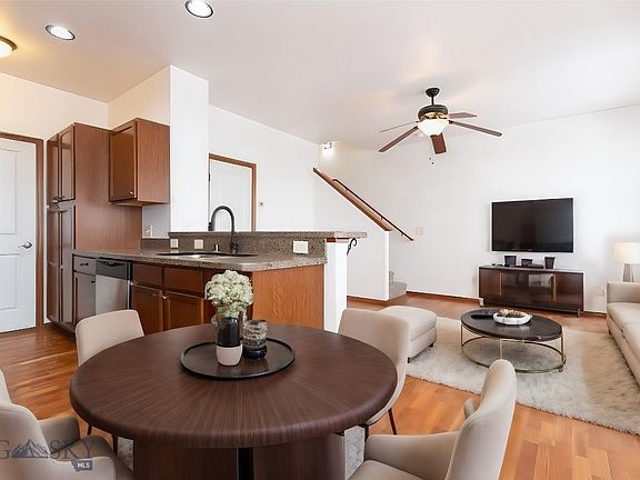 2nd image of 4320 Glenwood Dr Unit B