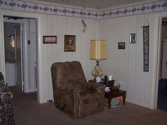 3rd image of 418 McKinney Dr