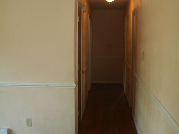 4th image of 4506 Ashland Dr