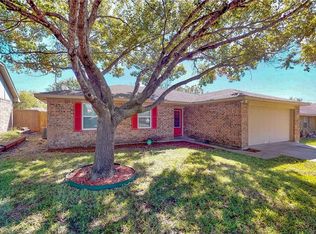 1003 Phillips Dr, Ennis, TX 75119
