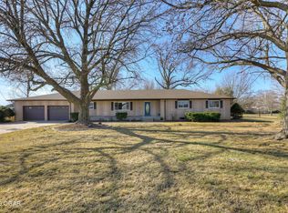 13200 Oregon Ln, Neosho, MO 64850