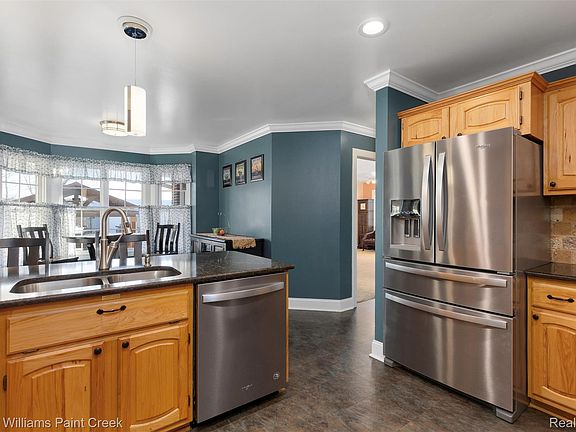 2nd image of 15289 Imlay City Rd