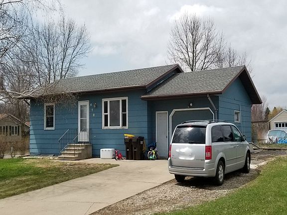 2nd image of 410 Martin Ct