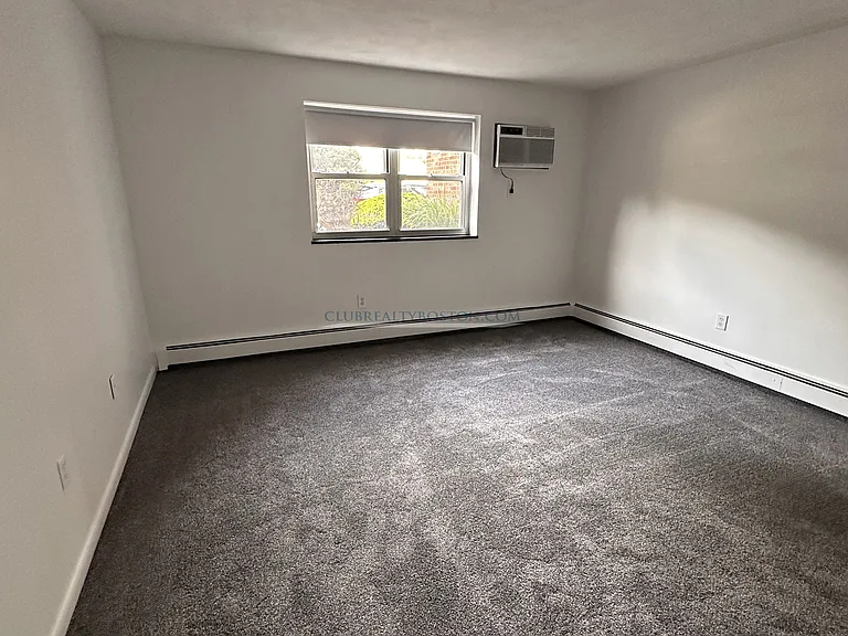 163 Lexington St #17 — Photo 6
