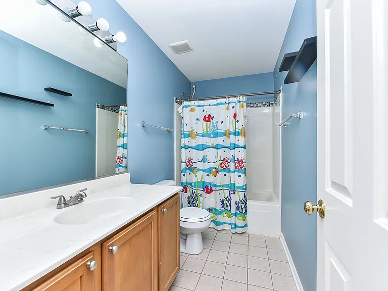 554 Declaration Ln — Photo 10