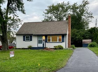 2434 Woodstock Rd, Columbus, OH 43221