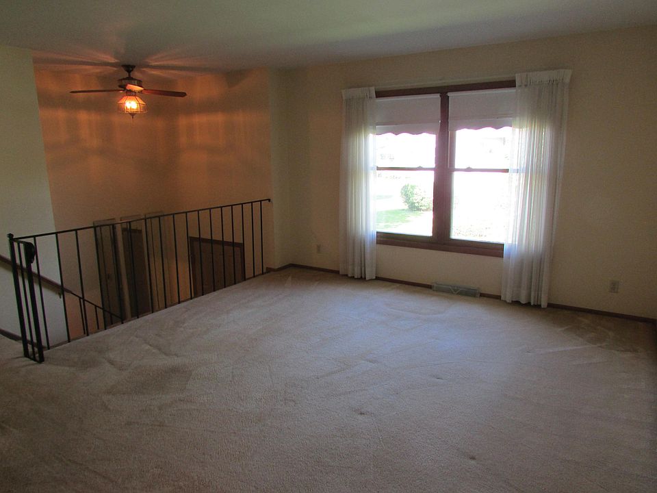 1st image of 10342 W Parkwood Dr