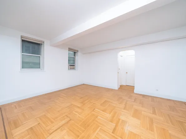 360 Cabrini Boulevard image 5 of 14