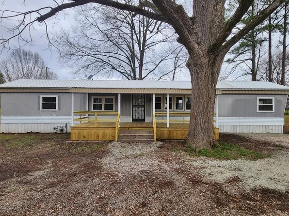 206 Holland St, Gleason, TN 38229