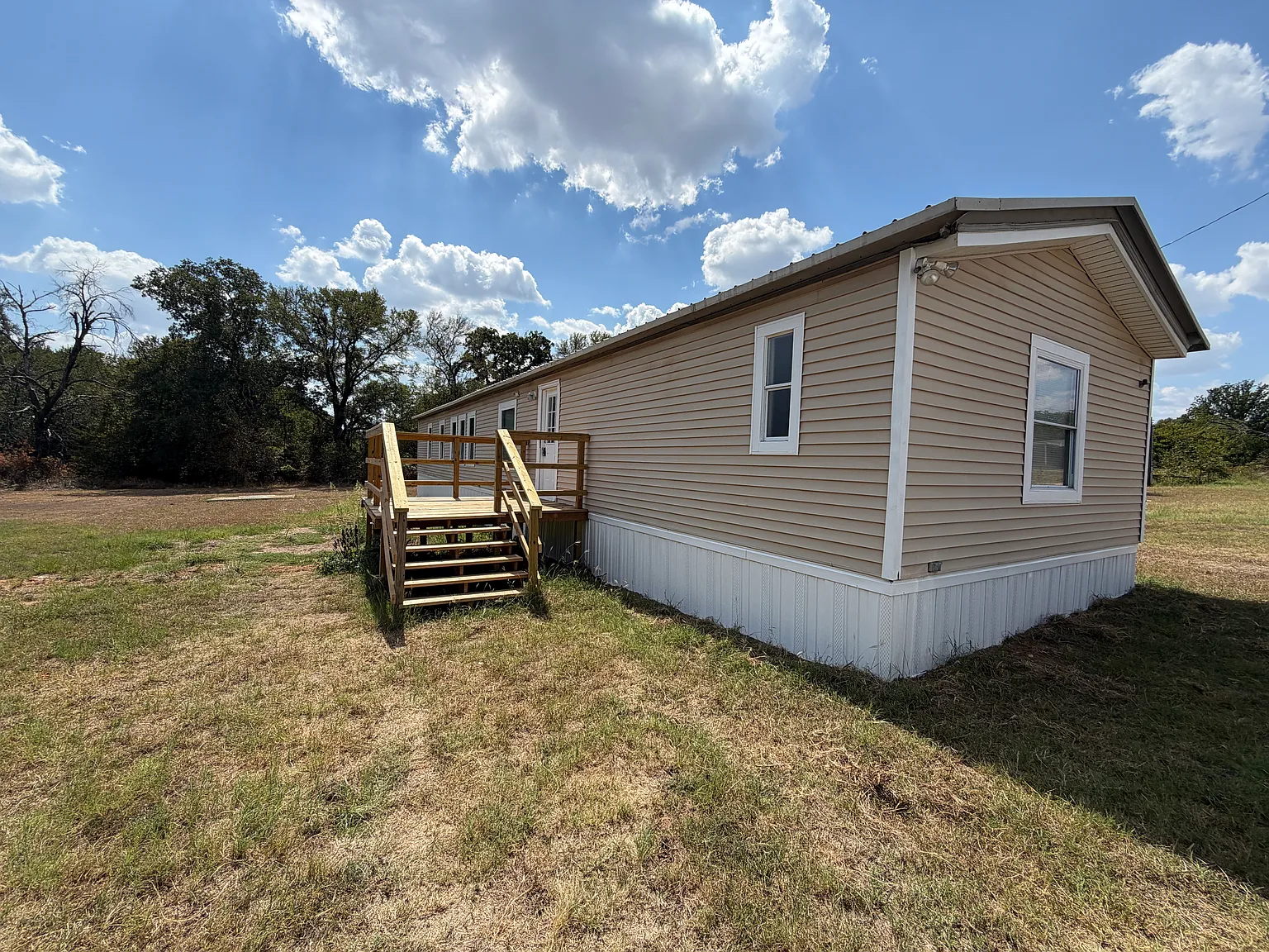 3 bed, 1330 sqft, $1,475 — Photo 2