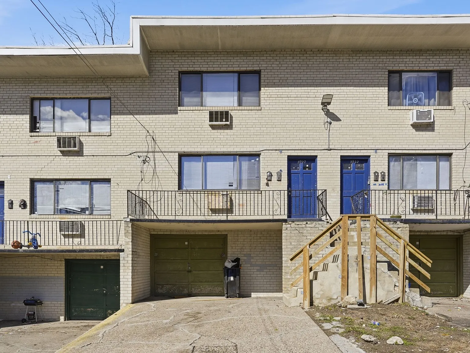 Fernrock Apartments — Photo 4