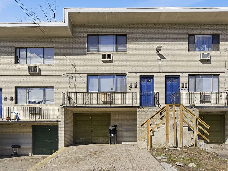 Fernrock Apartments — Photo 4