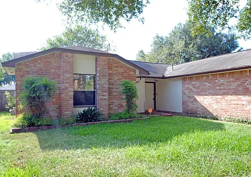 2711 Amaranth Dr Photo 1